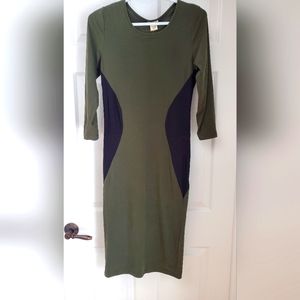 Fitted army green & black longsleeve dress